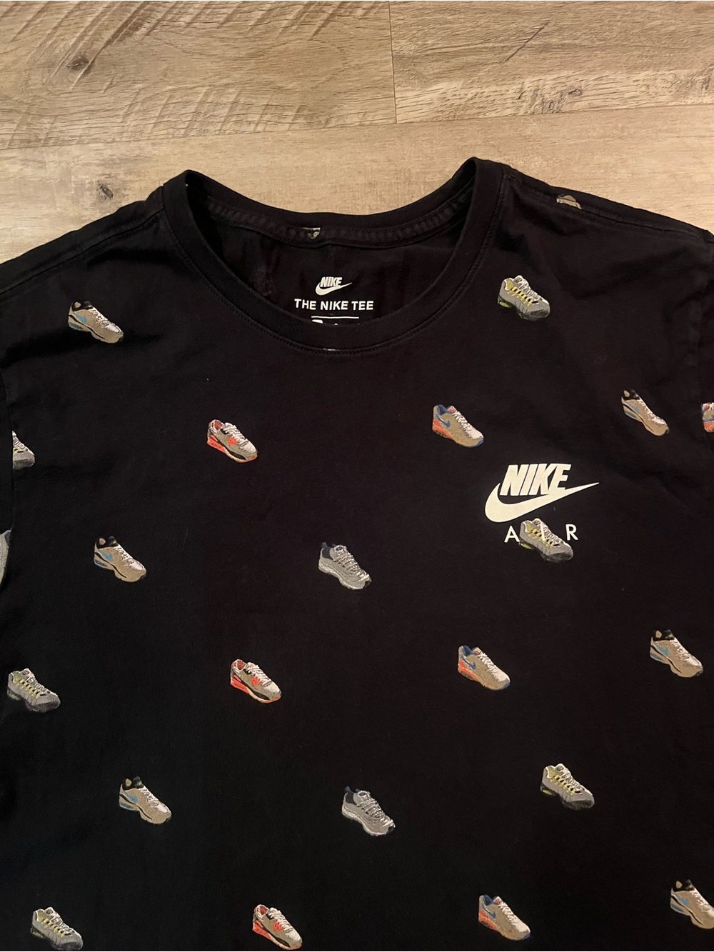 Nike The Nike Tee T-Shirt Men's Size Large Black All Over Shoe Print Athleisure
